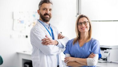 How can foreigners who gained citizenship right benefit from health services ?