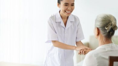 What should Health Institutions desiring to employ Foreign Personnel do ?