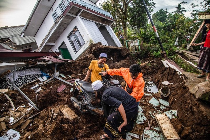 Earthquake Destroyed Indonesia! » Expat Guide Turkey