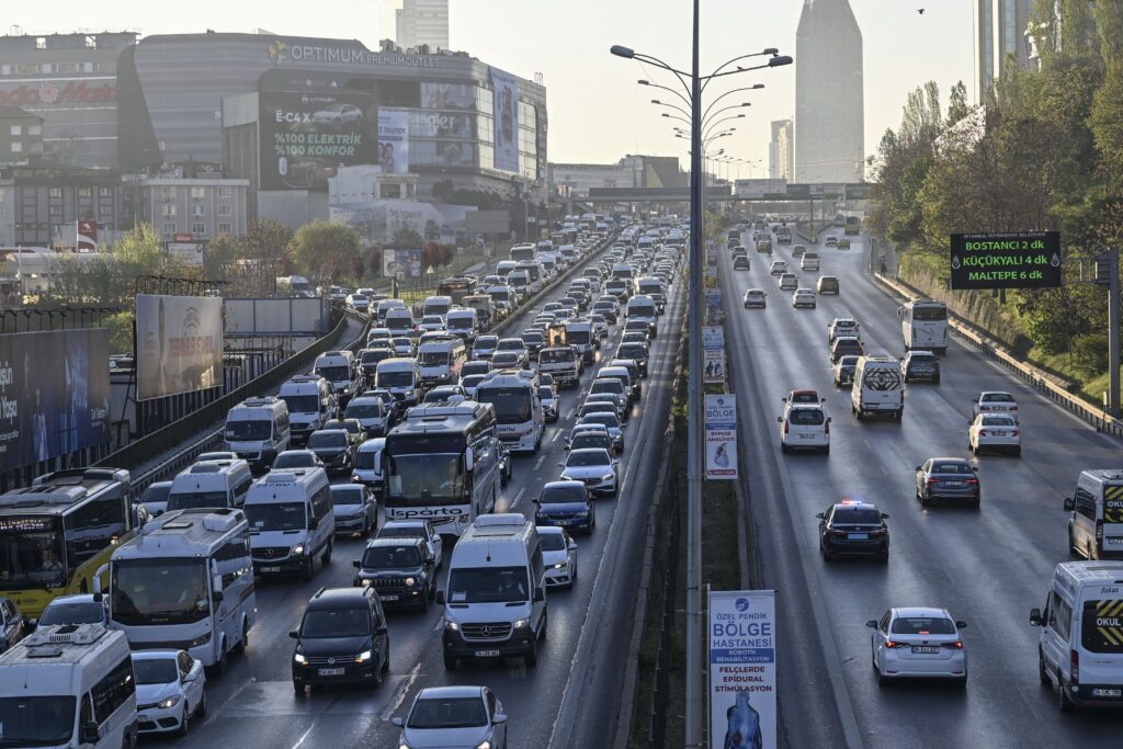 Istanbul Traffic Congestion 90 Percent