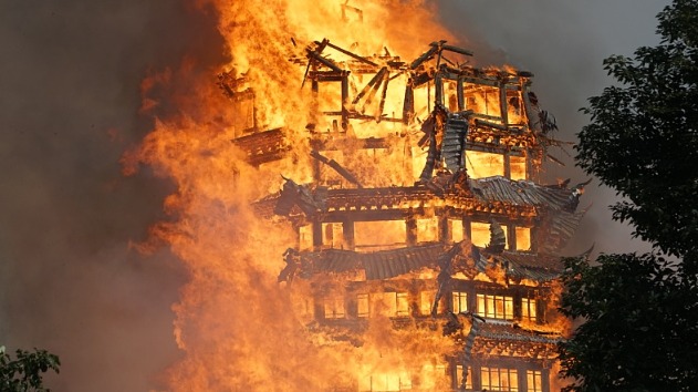 China 1500 Year Old Temple Fire