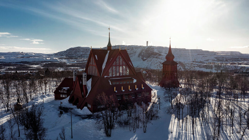 Kiruna Church Moved